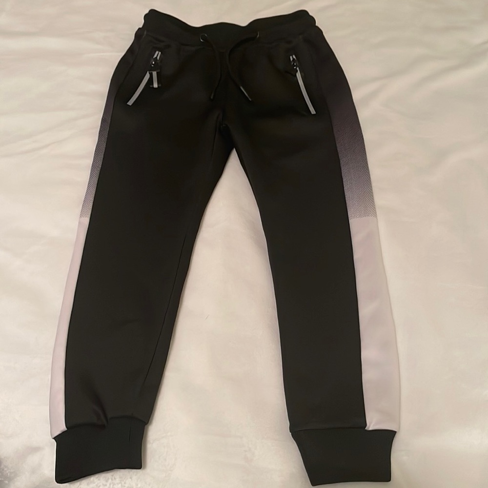 Boys Rebel cheerleading pants size 4 (small)